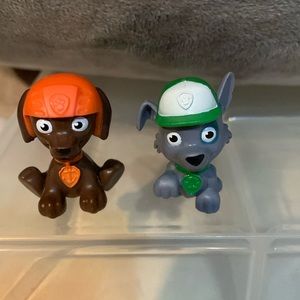 2 paw patrol toys